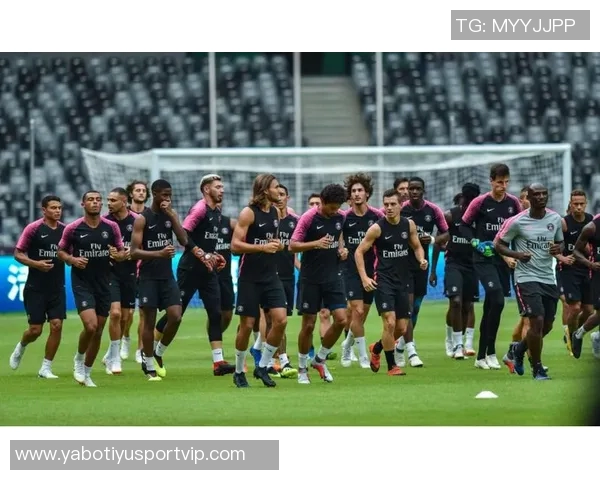 普理查德上半场火力全开三分球精准命中助球队争取胜利